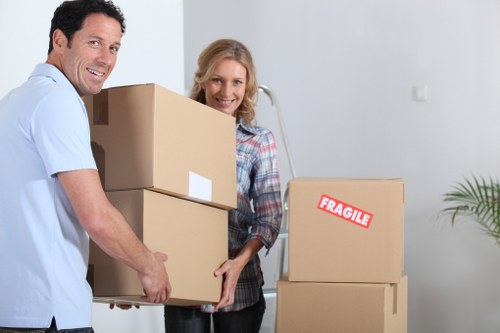 Local moving truck service for flats and homes in Kentish Town